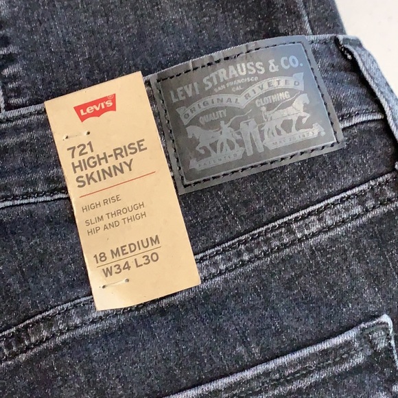 Levi’s Sculpt 721 HighRise Skinny Hypersoft Jeans - Picture 9 of 10